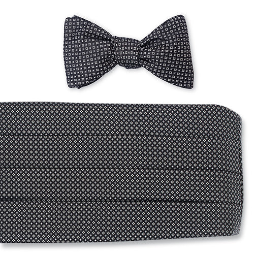 black cummerbund