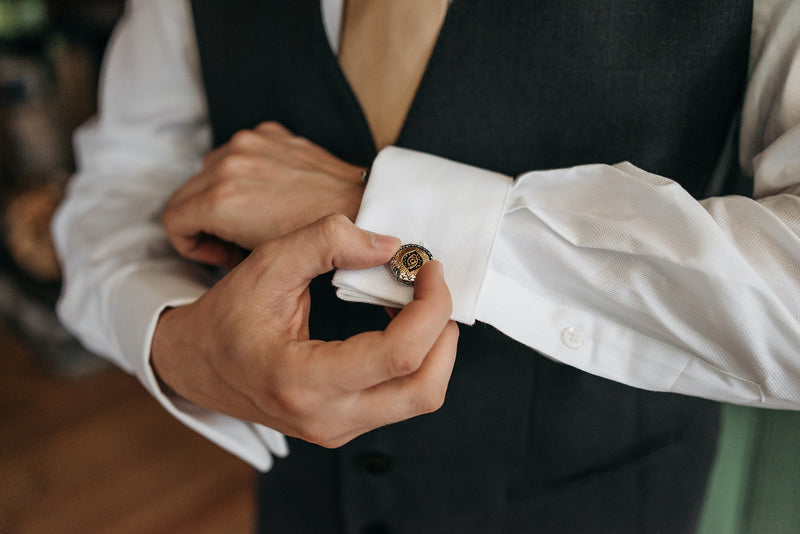 History Of Gold Tie, Pocket Square and Cufflinks – Sophisticated Gentlemen