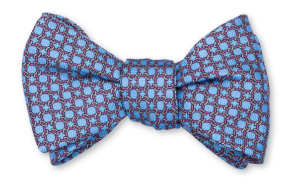 Blue Circle Links Bow Tie