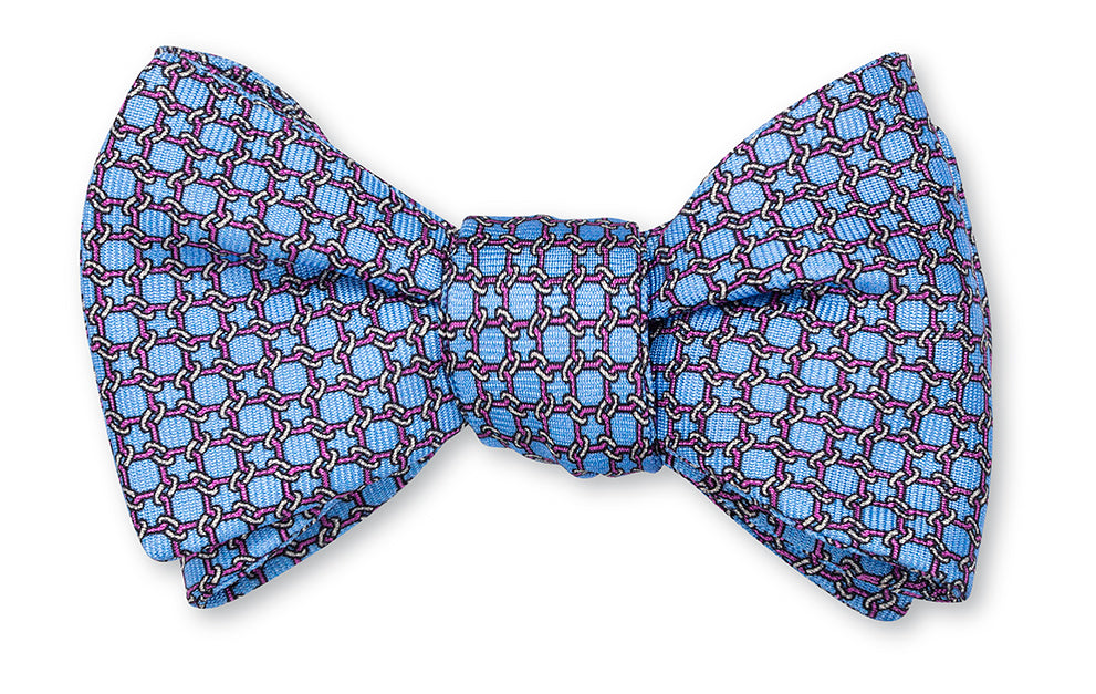 Blue Circle Links Bow Tie