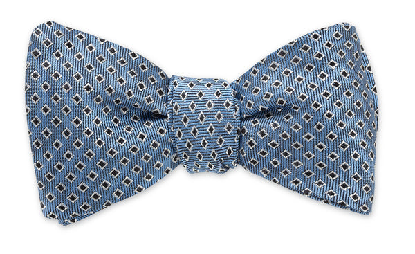 Sky Blue Fitzhugh Bow Tie